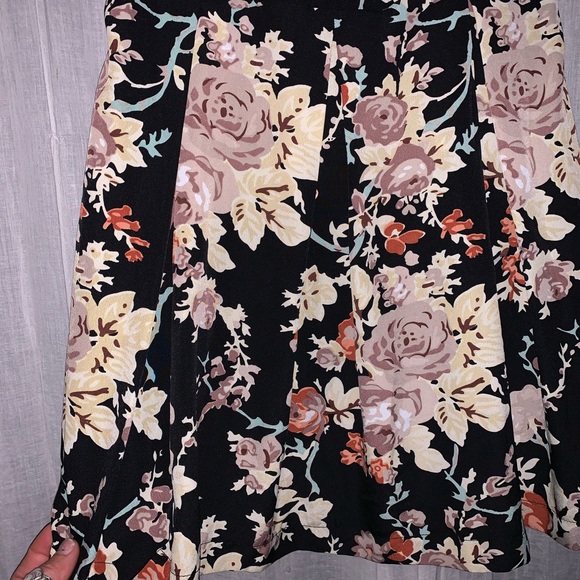 Black flower dress - Picture 2 of 5